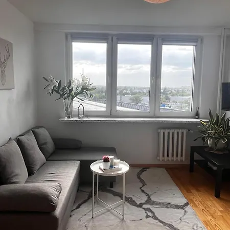Bright And Cozy 34m Near Metro M2 And Tram *